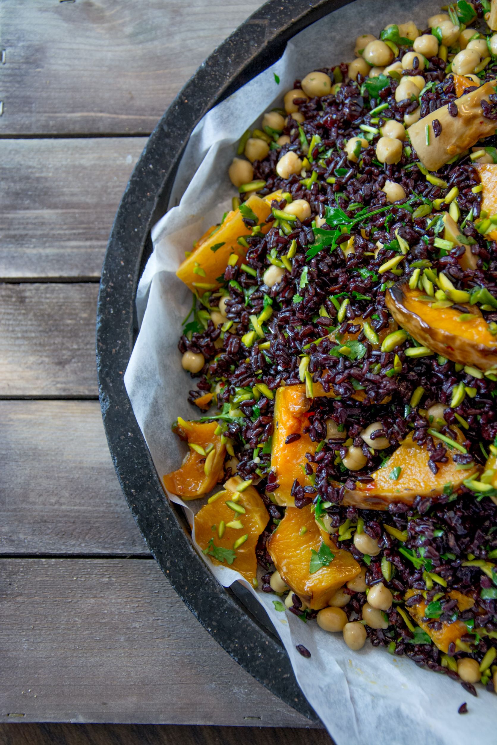 Linseed salad to balance your hormones